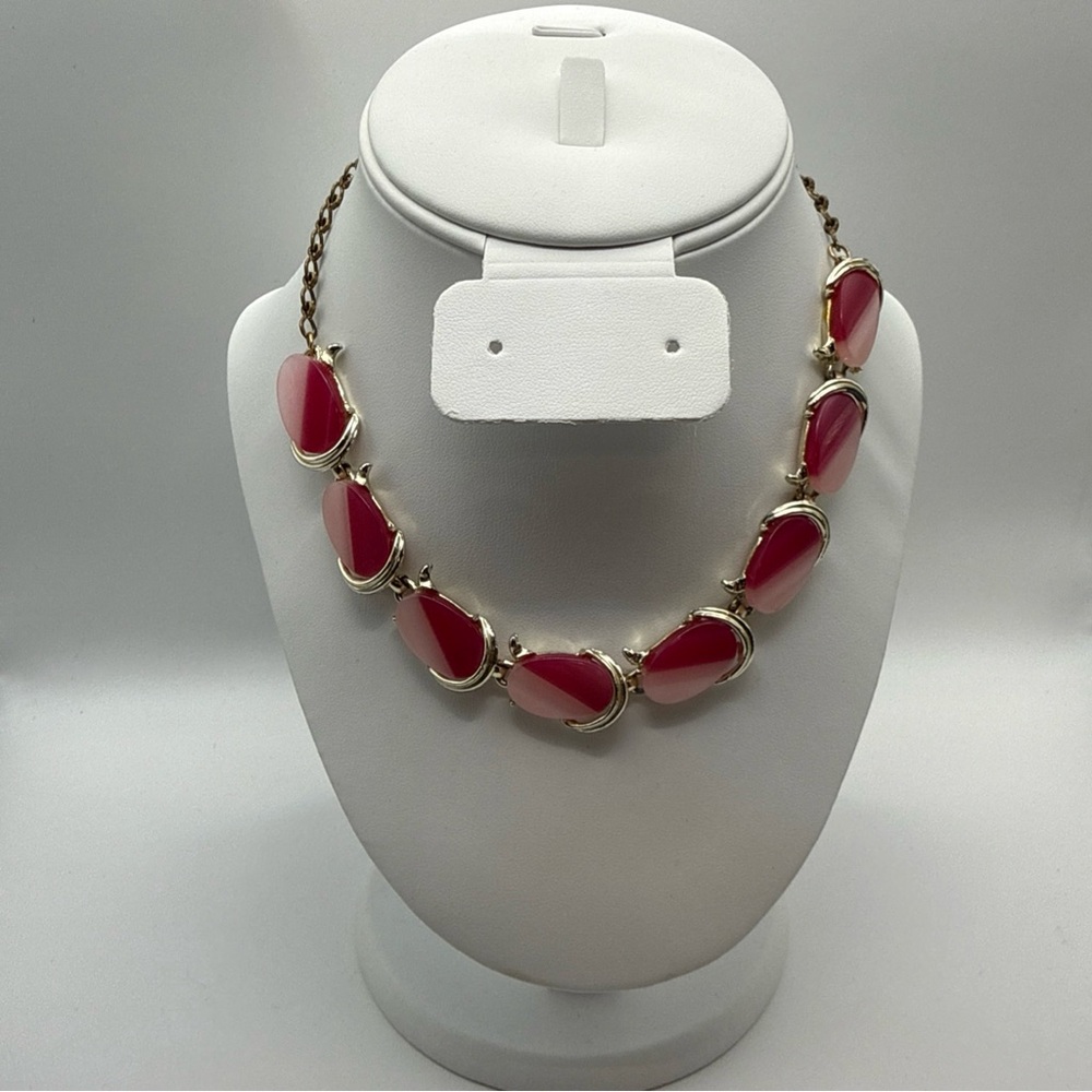 Vintage Mid Century Pink Thermoset Gold Tone Choker Necklace Hook Clasp